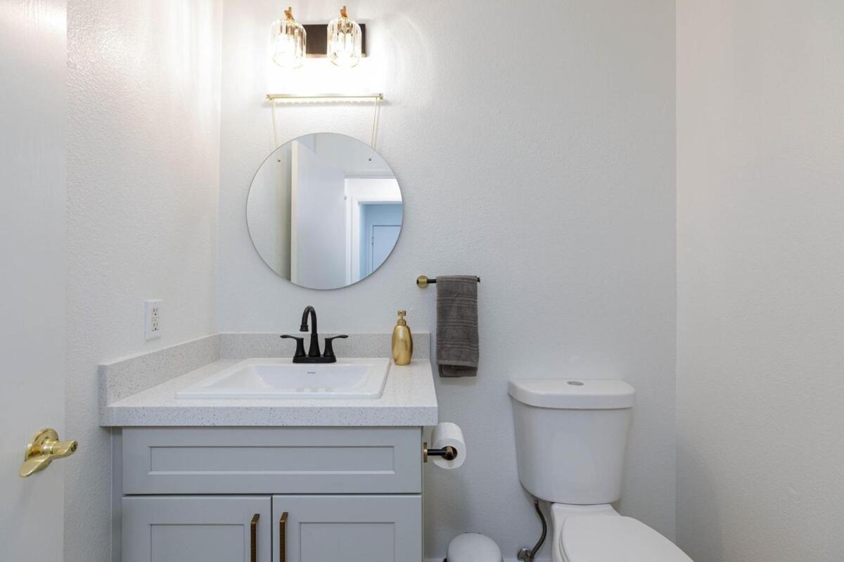 The Luxe Near The Vegas Strip *